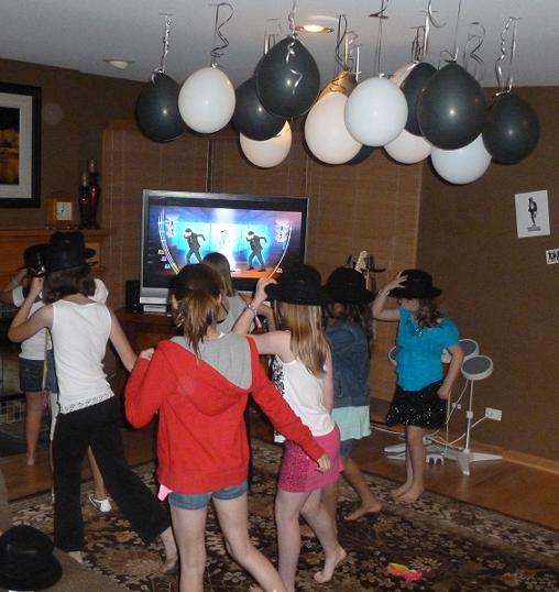 Easy Decorations for a Michael Jackson Theme Kids Dance Party ...